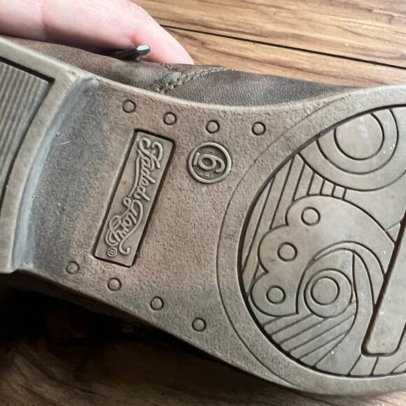 Brown Faux Leather Faded Glory Booties Size 6 - Picture 10 of 11